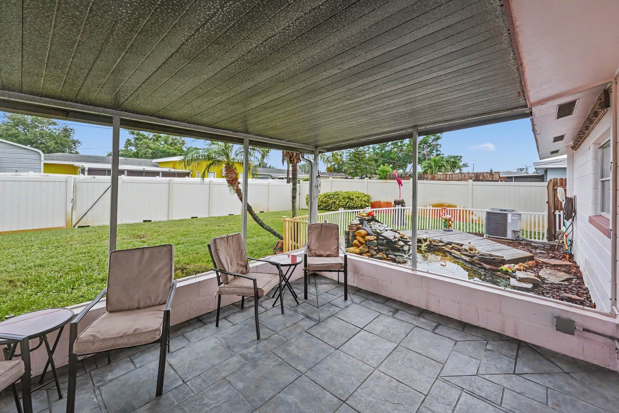 6026 44th Avenue North, Kenneth City, FL 33709