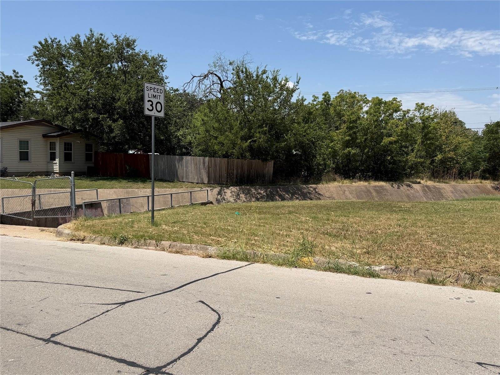 6541 Onyx Drive North, North Richland Hills, TX 76180