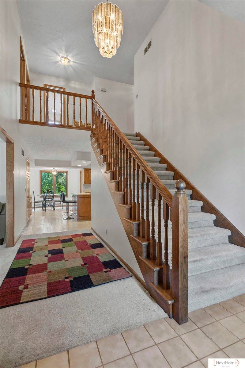 6735 Rockwood Lane, Lincoln, NE 68516
