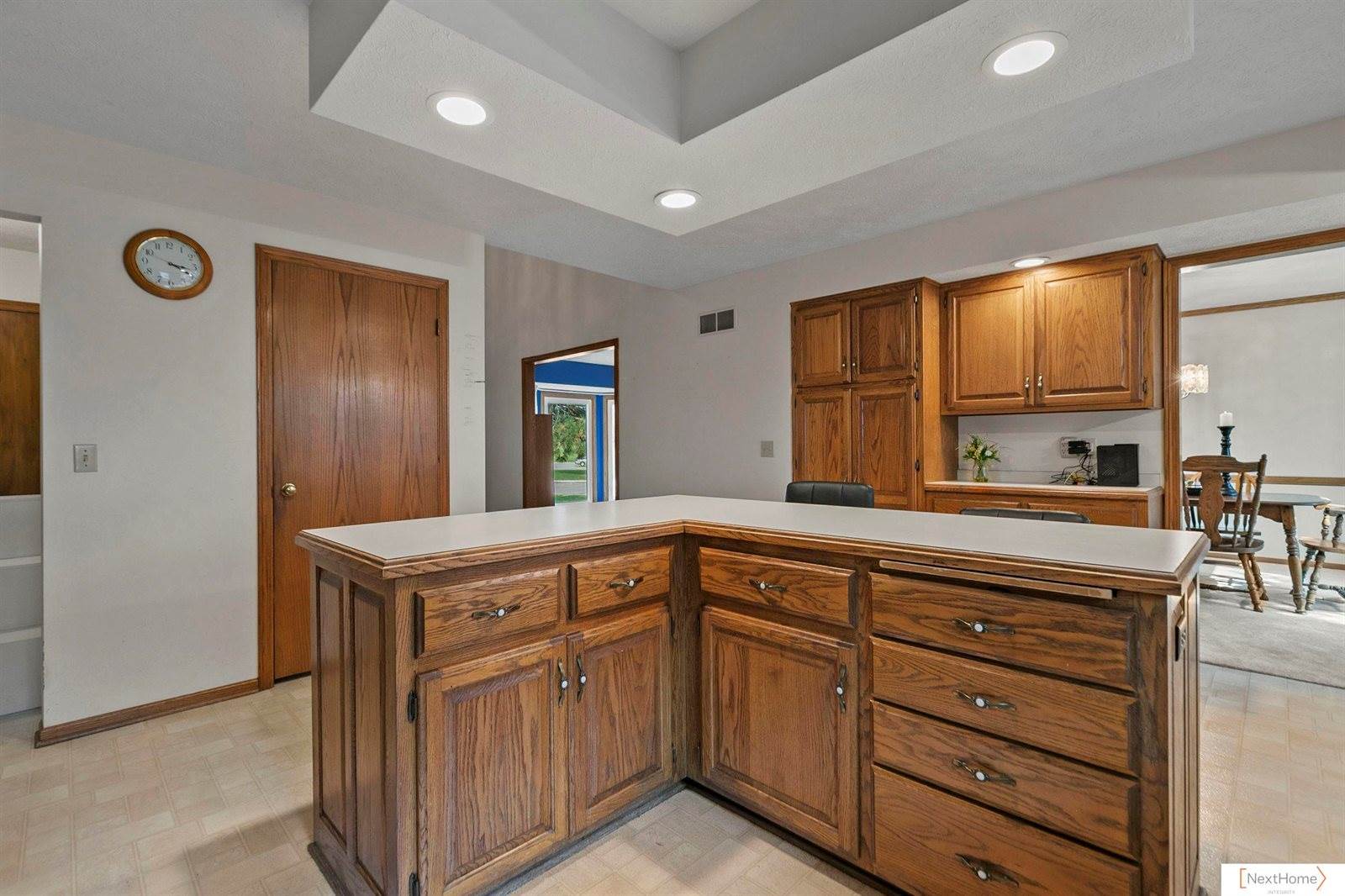 6735 Rockwood Lane, Lincoln, NE 68516
