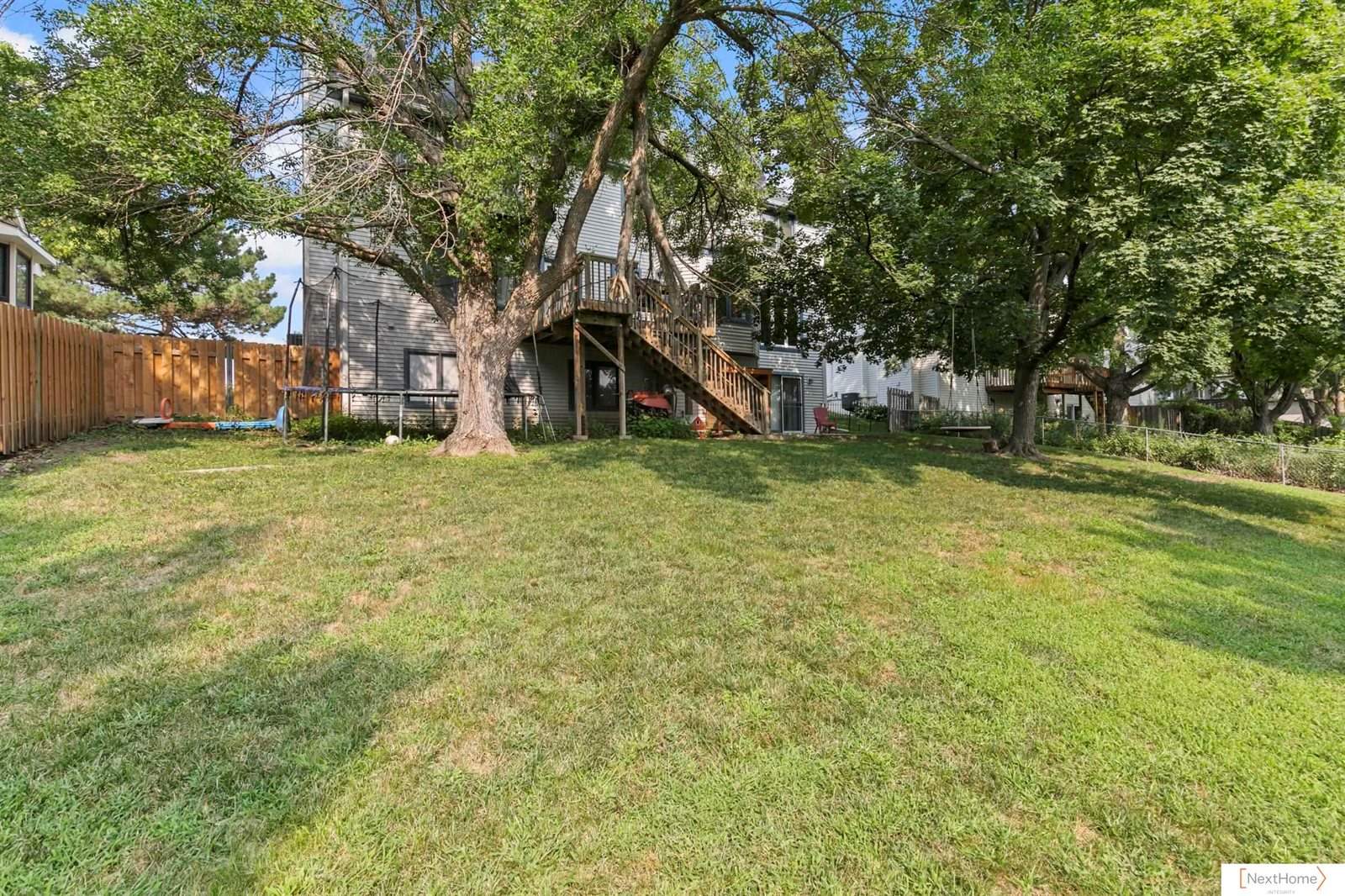 6735 Rockwood Lane, Lincoln, NE 68516