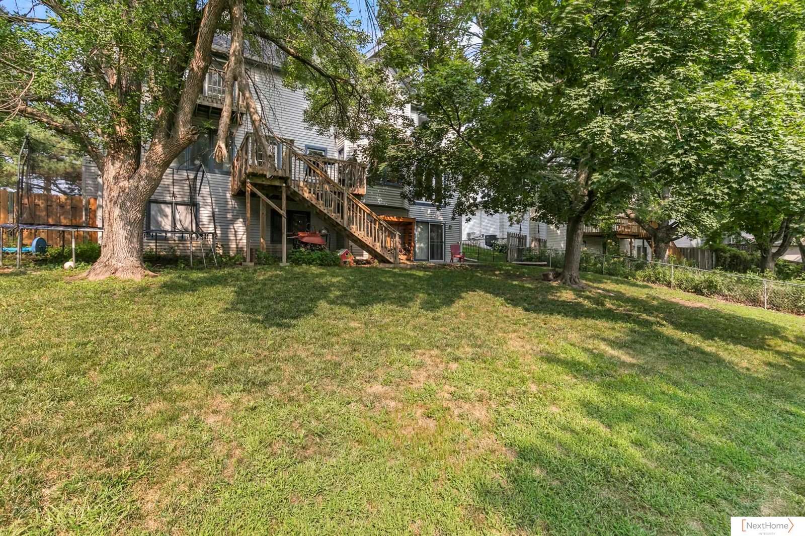 6735 Rockwood Lane, Lincoln, NE 68516