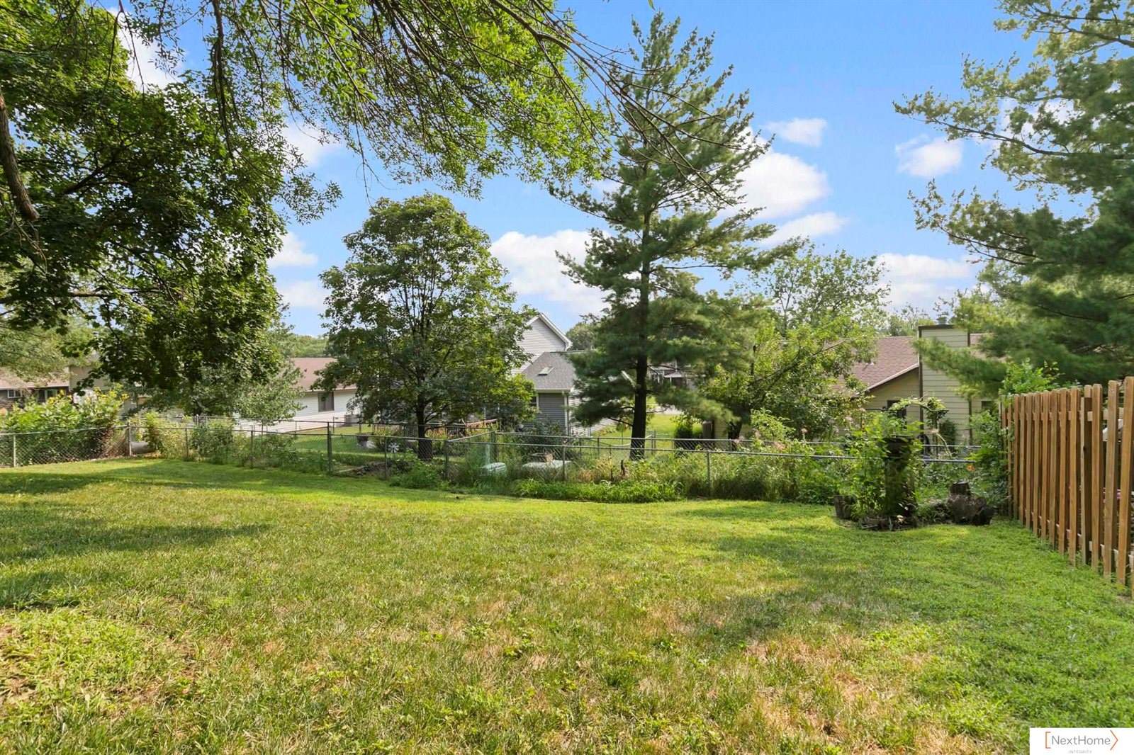 6735 Rockwood Lane, Lincoln, NE 68516