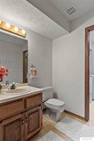 6735 Rockwood Lane, Lincoln, NE 68516