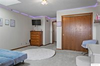 6735 Rockwood Lane, Lincoln, NE 68516
