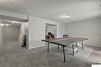 6735 Rockwood Lane, Lincoln, NE 68516