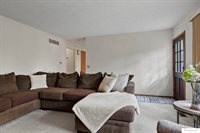 6735 Rockwood Lane, Lincoln, NE 68516