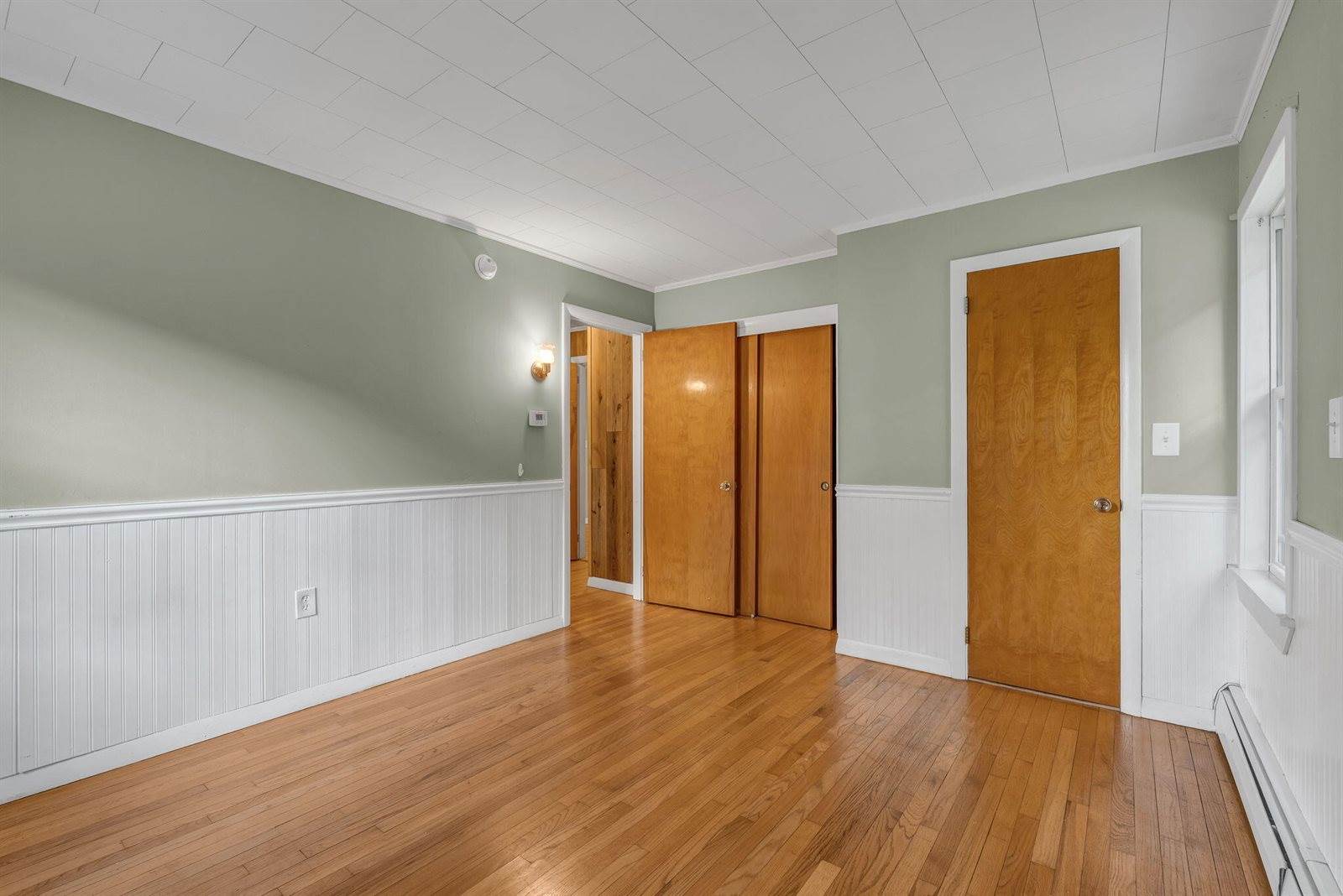 71 Enfield Road, Lincoln, ME 04457