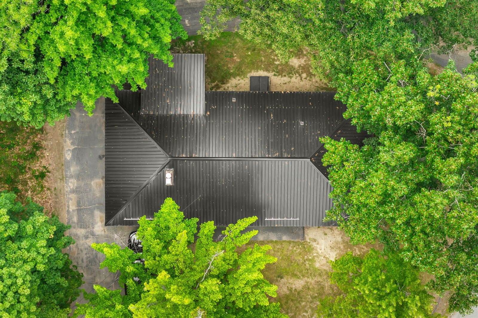 71 Enfield Road, Lincoln, ME 04457