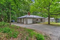 71 Enfield Road, Lincoln, ME 04457