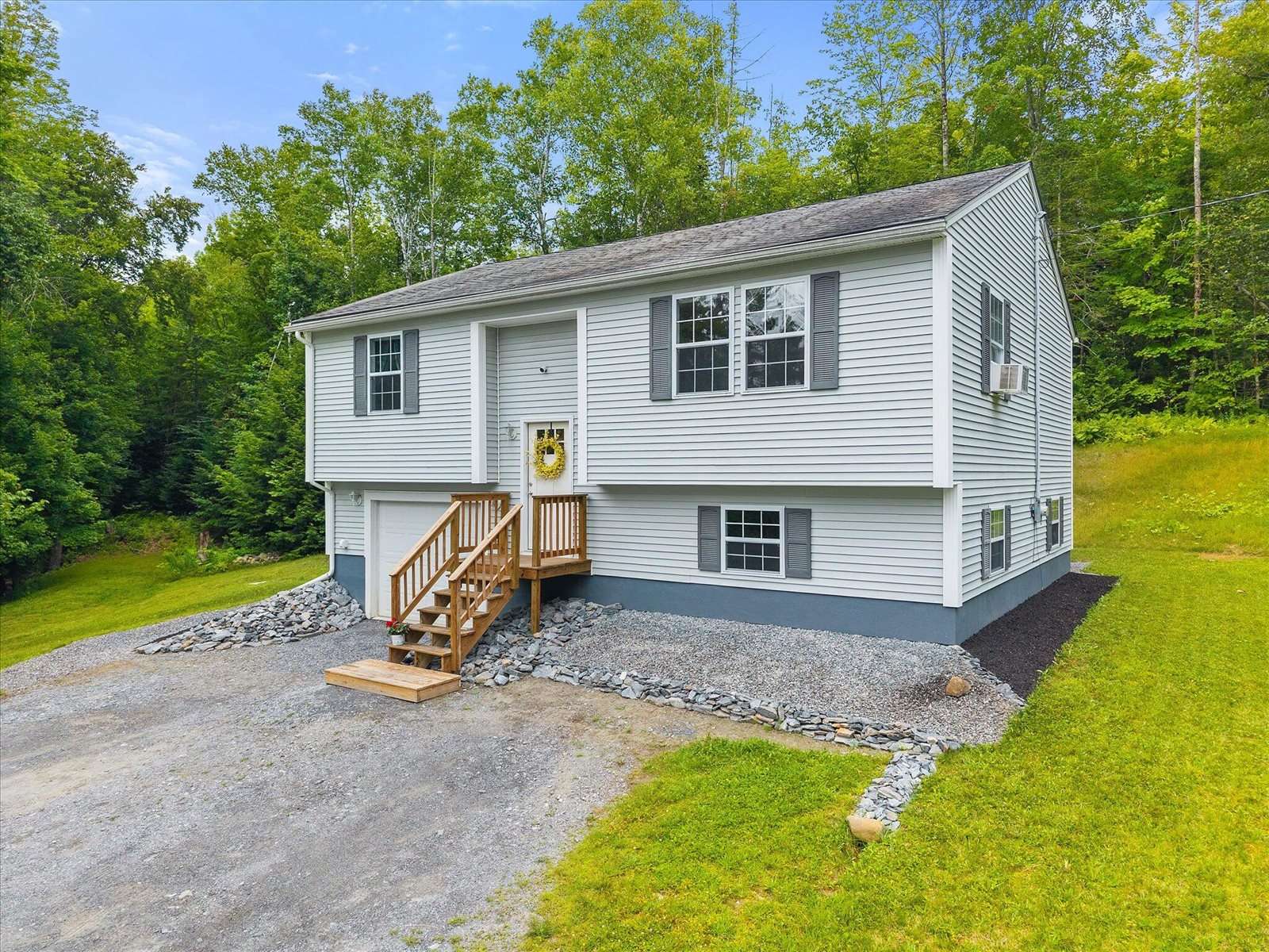 191 Melody Lane, Saint Albans, ME 04971