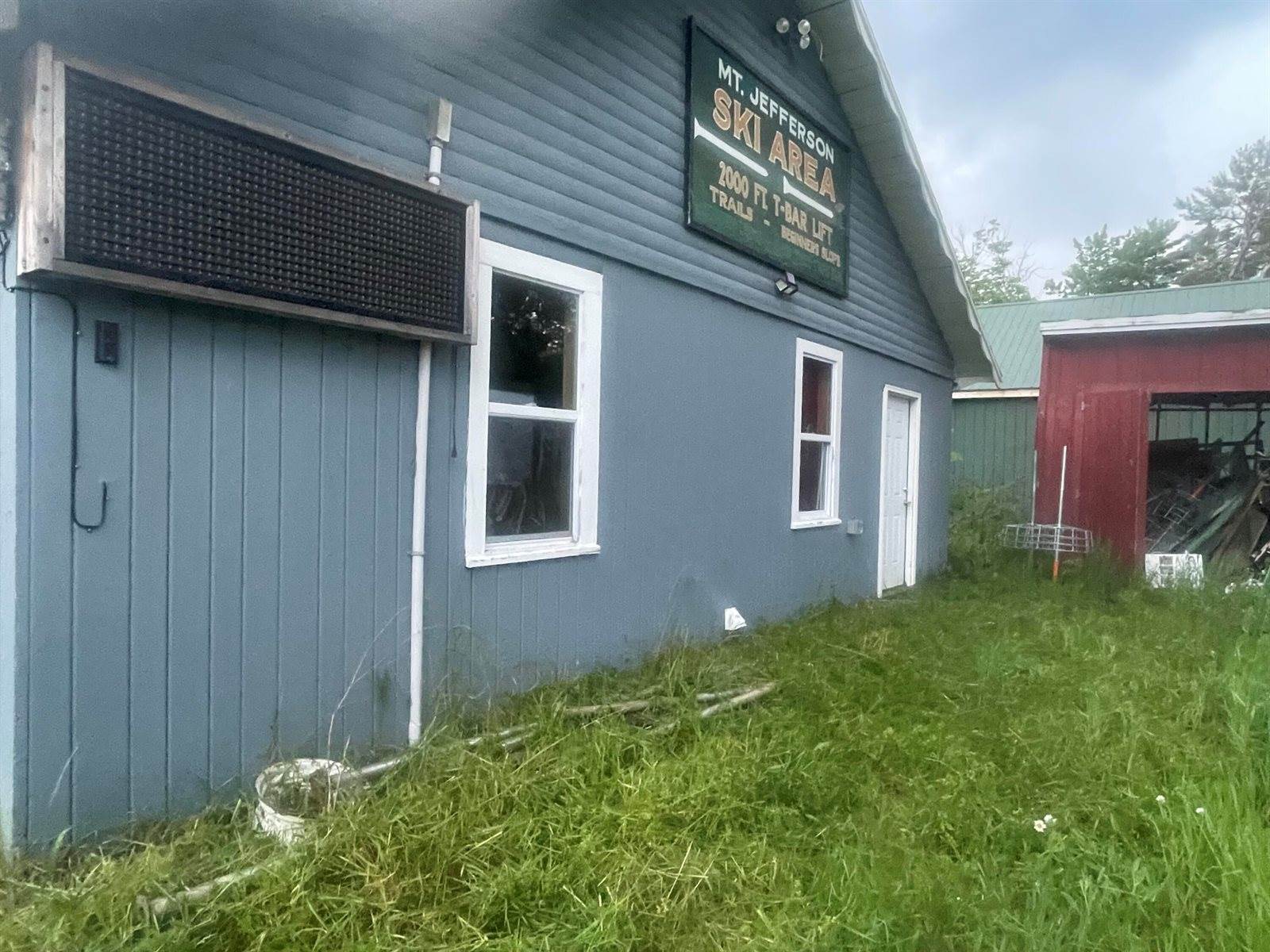 2801 Lee Road, Lee, ME 04455