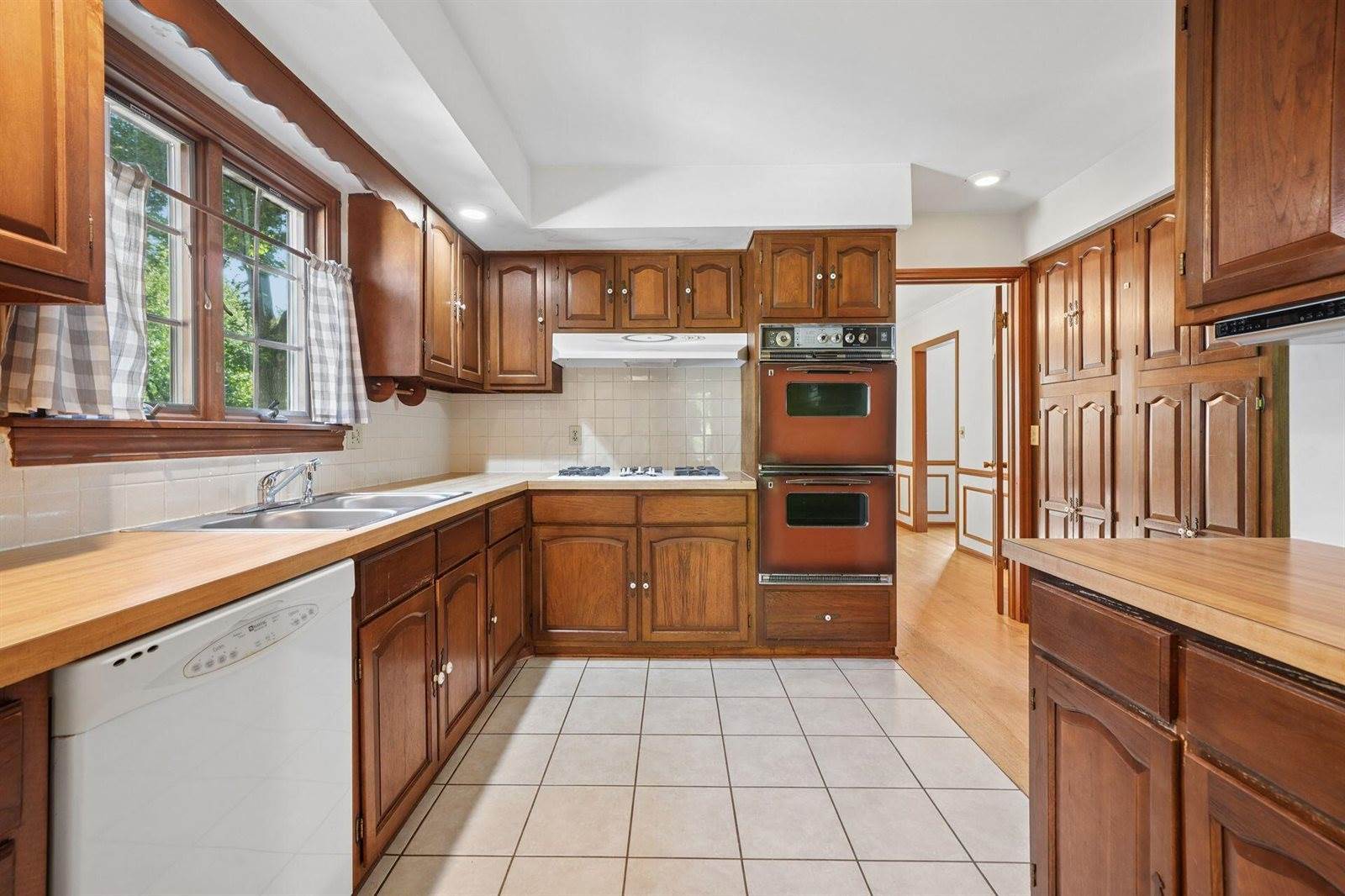 4611 Meekison Drive, Columbus, OH 43220