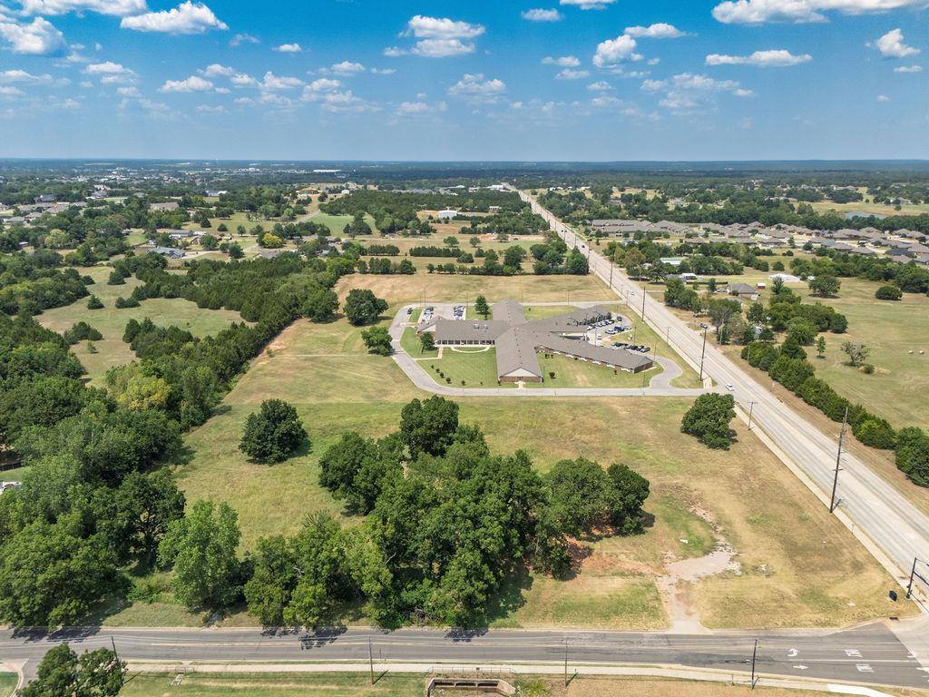 1601 North Bryan Avenue, Shawnee, OK 74804