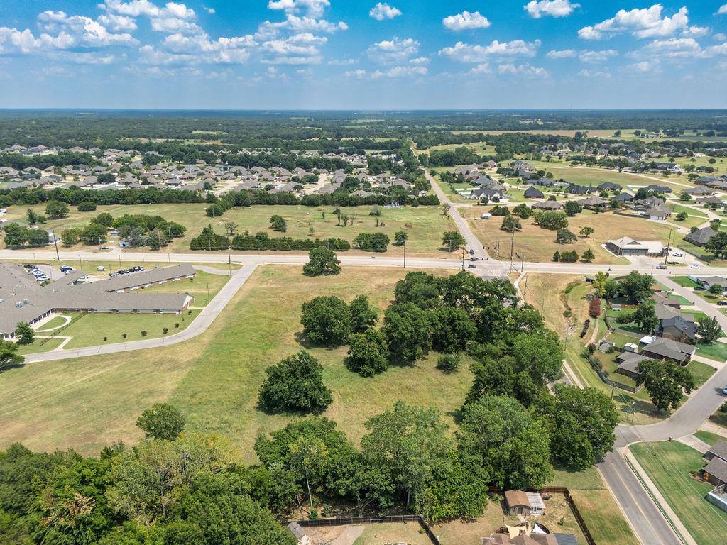 1601 North Bryan Avenue, Shawnee, OK 74804