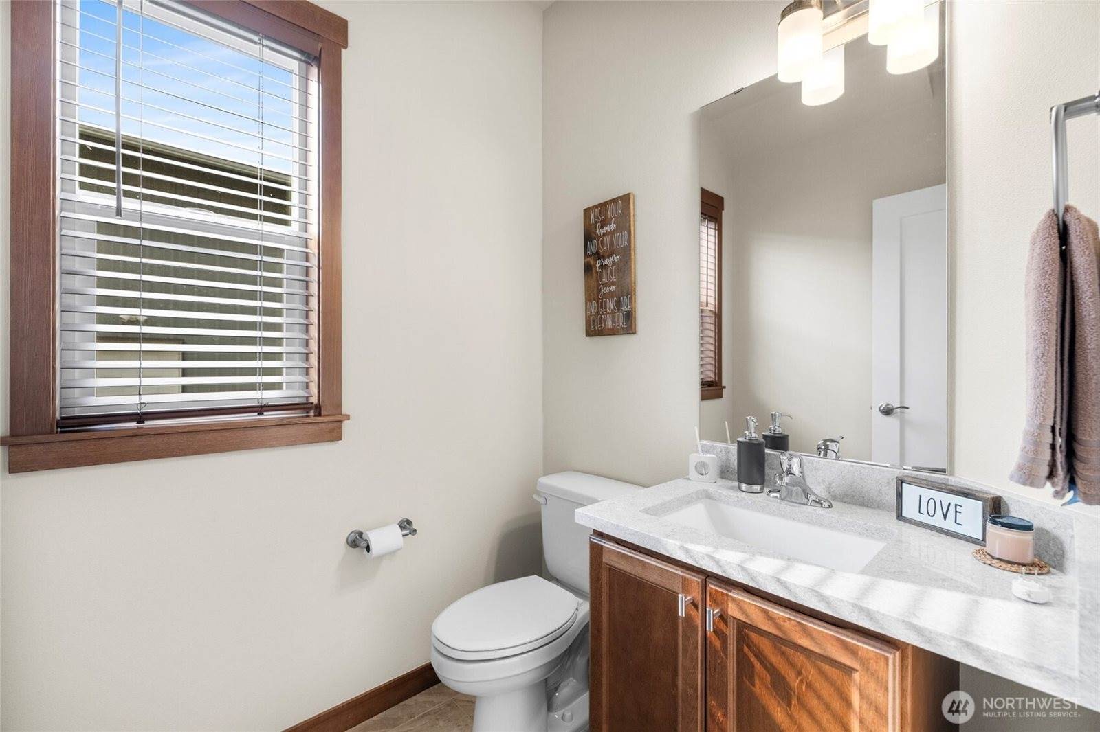 24105 Mangat, Sedro Woolley, WA 98284