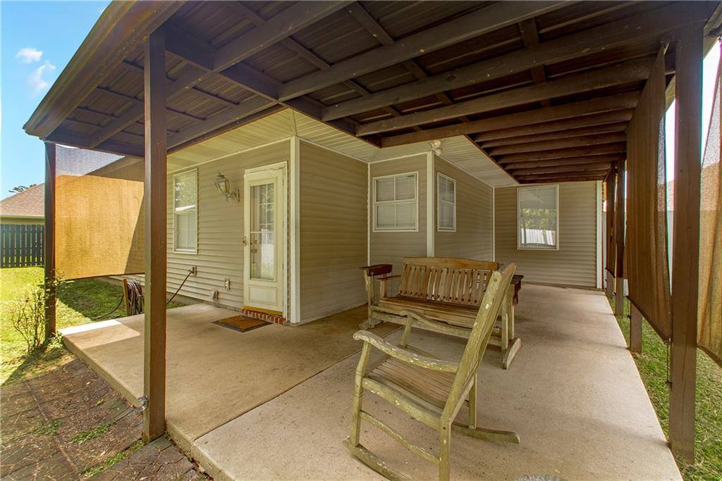 39113 Creek Drive, Ponchatoula, LA 70454