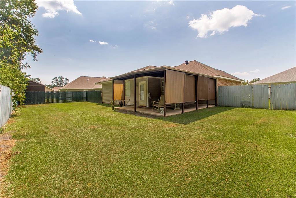 39113 Creek Drive, Ponchatoula, LA 70454