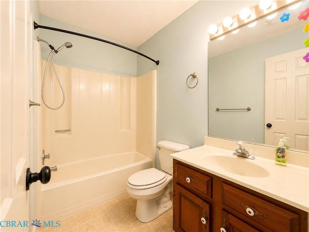 100 Burnt Bridge Way, Yorktown, VA 23692
