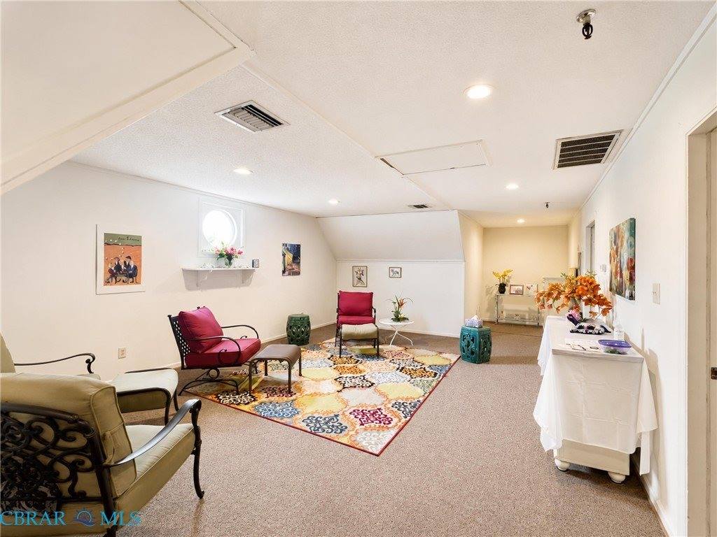 100 Burnt Bridge Way, Yorktown, VA 23692