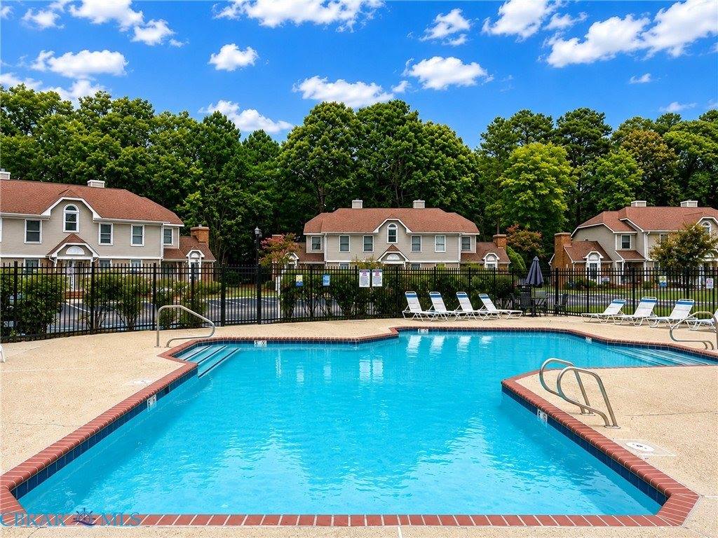 100 Burnt Bridge Way, Yorktown, VA 23692