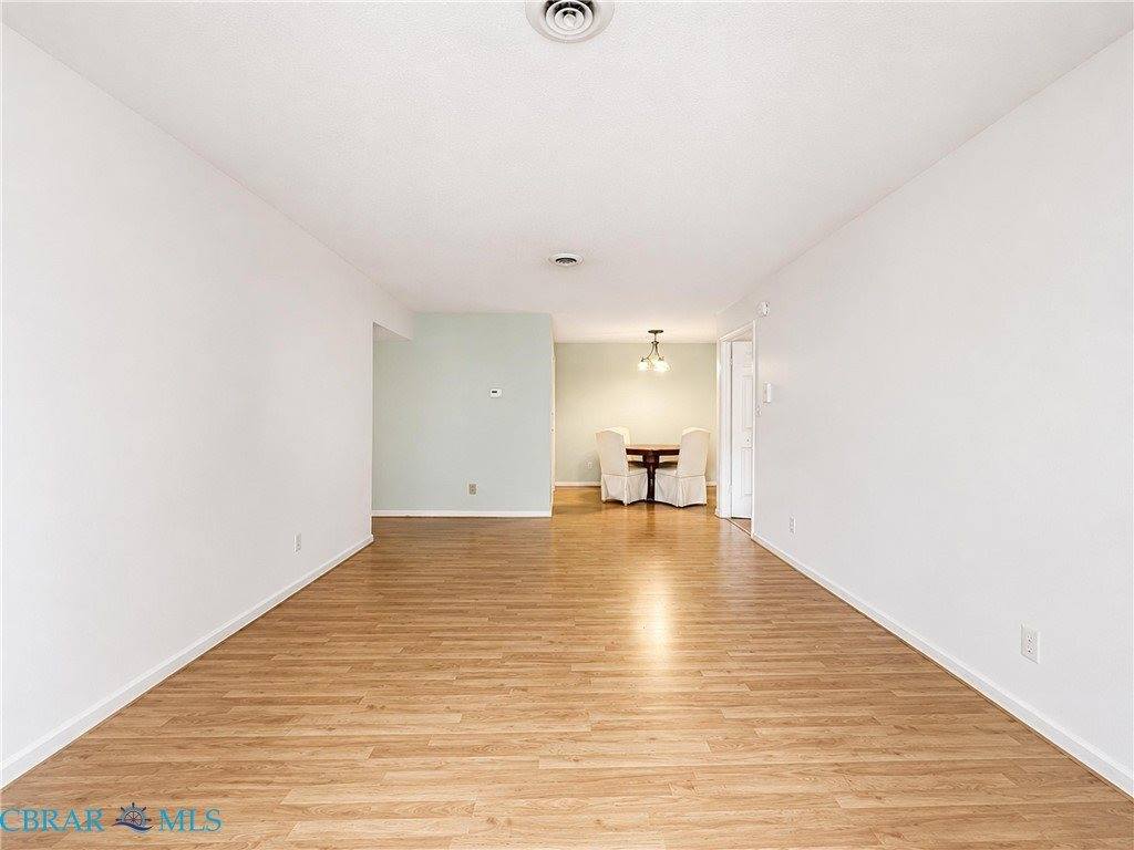100 Burnt Bridge Way, Yorktown, VA 23692