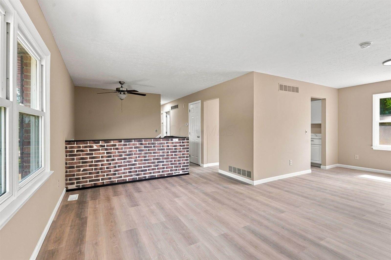 11 Briarcliff Drive, Cambridge, OH 43725