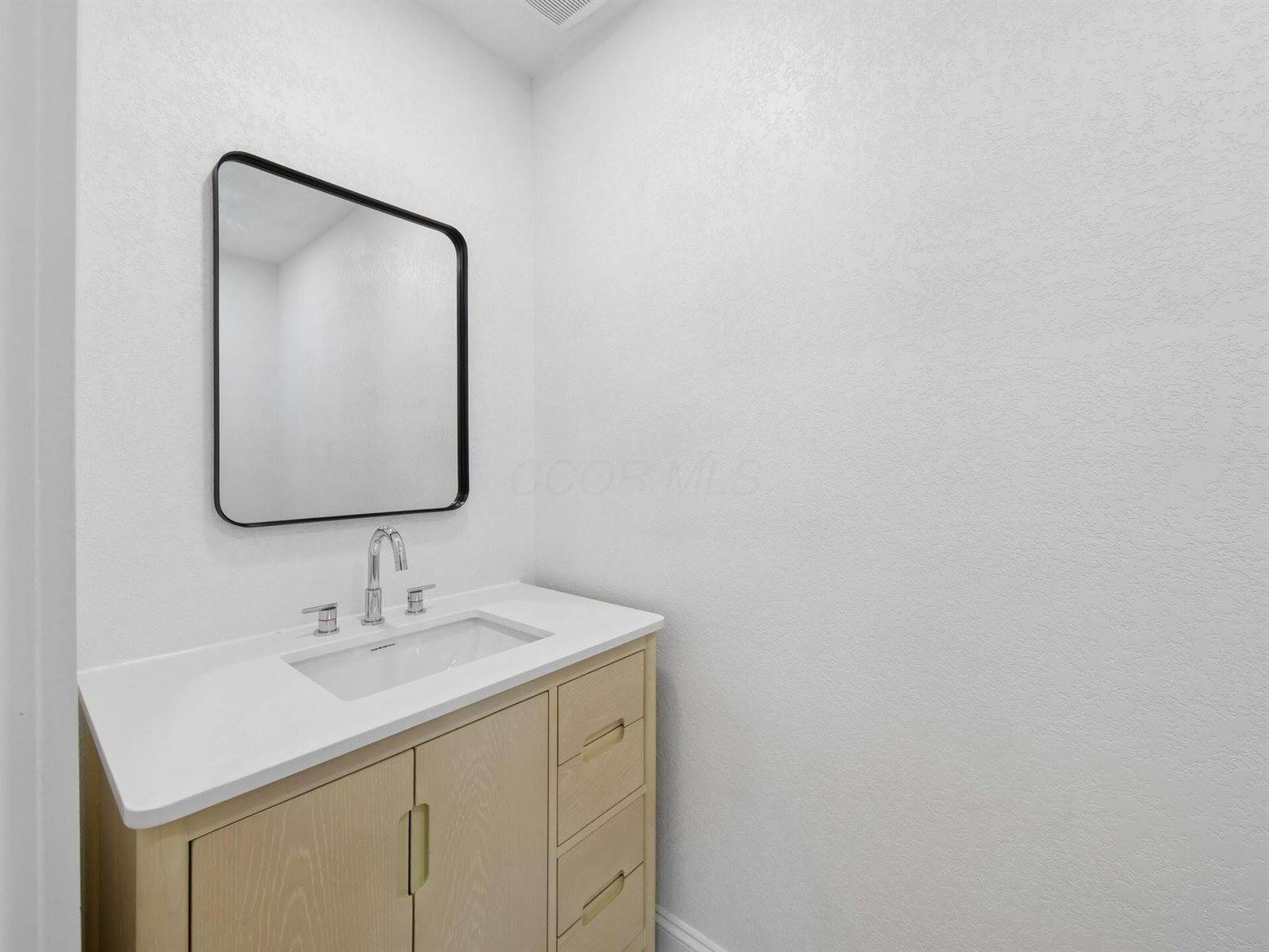 704 South Ogden Avenue, Columbus, OH 43204