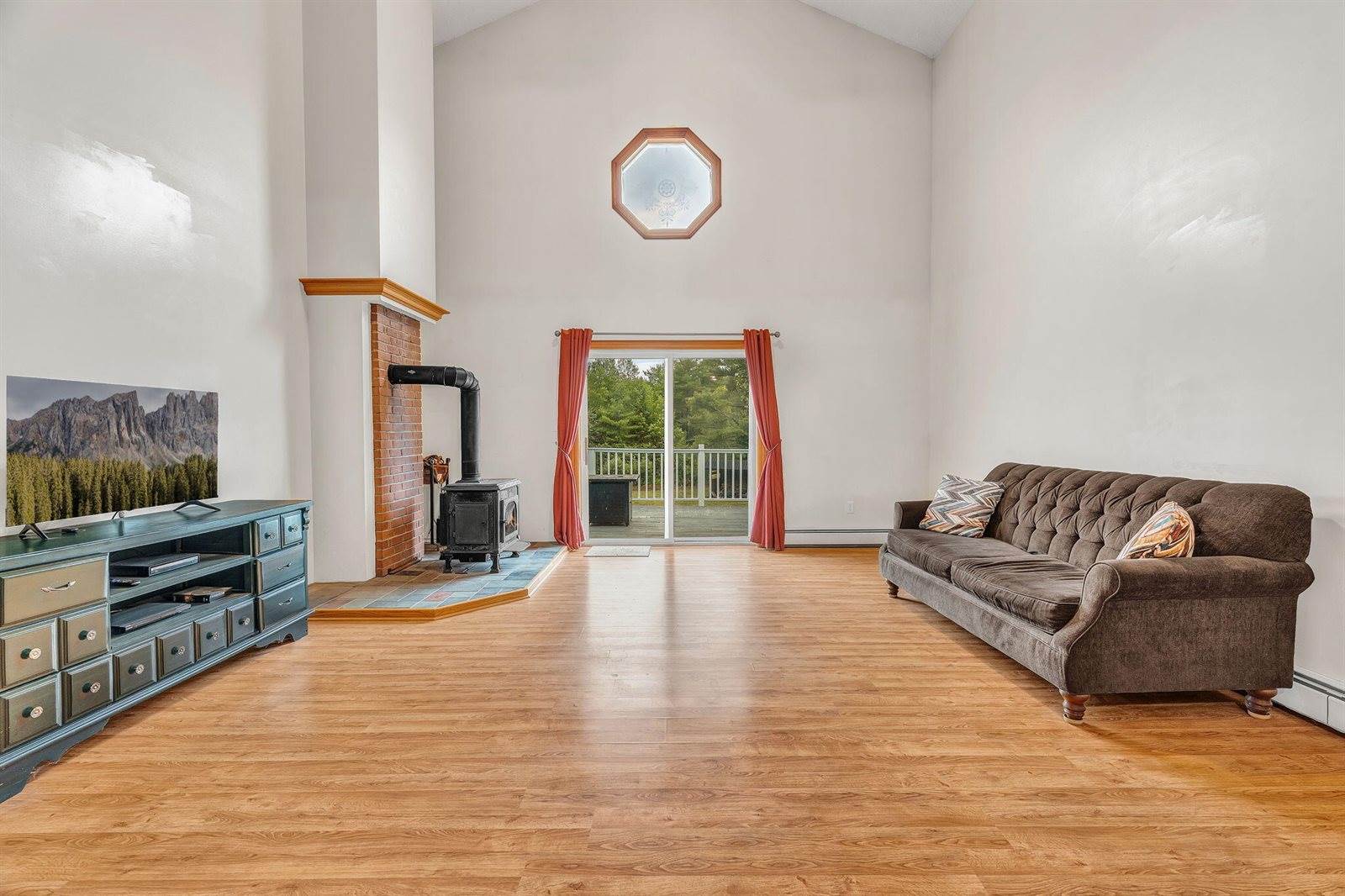 1 Raymond Nelson Lane, Levant, ME 04456