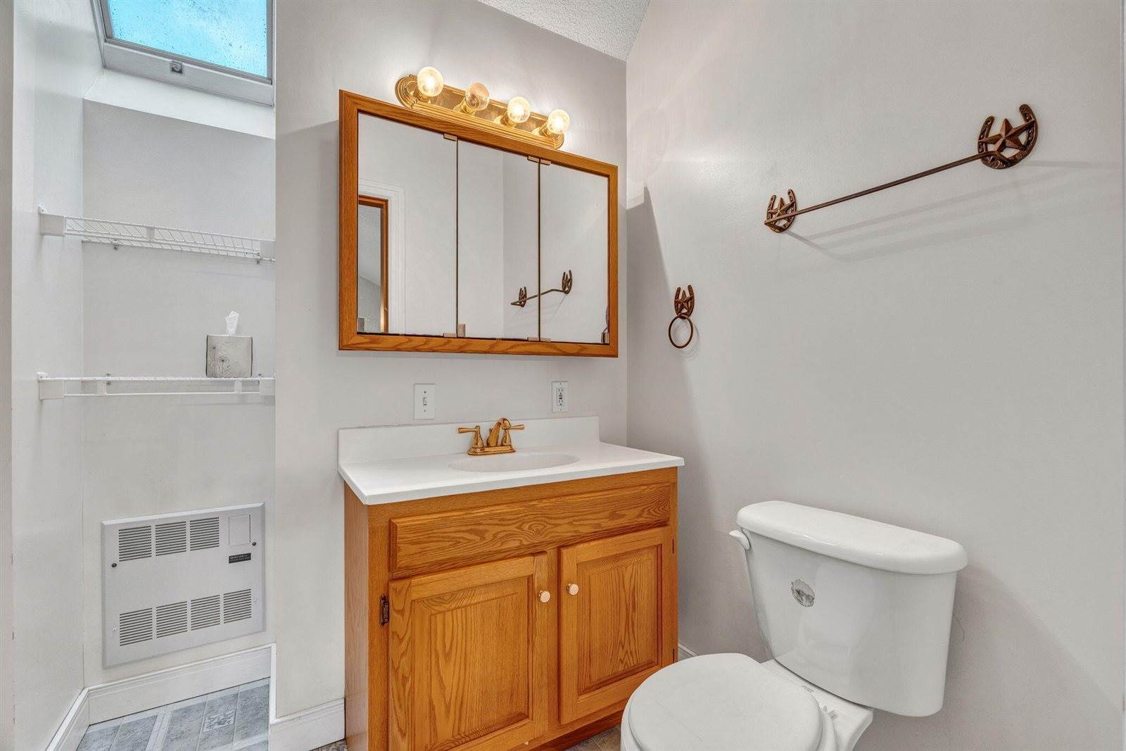 1 Raymond Nelson Lane, Levant, ME 04456