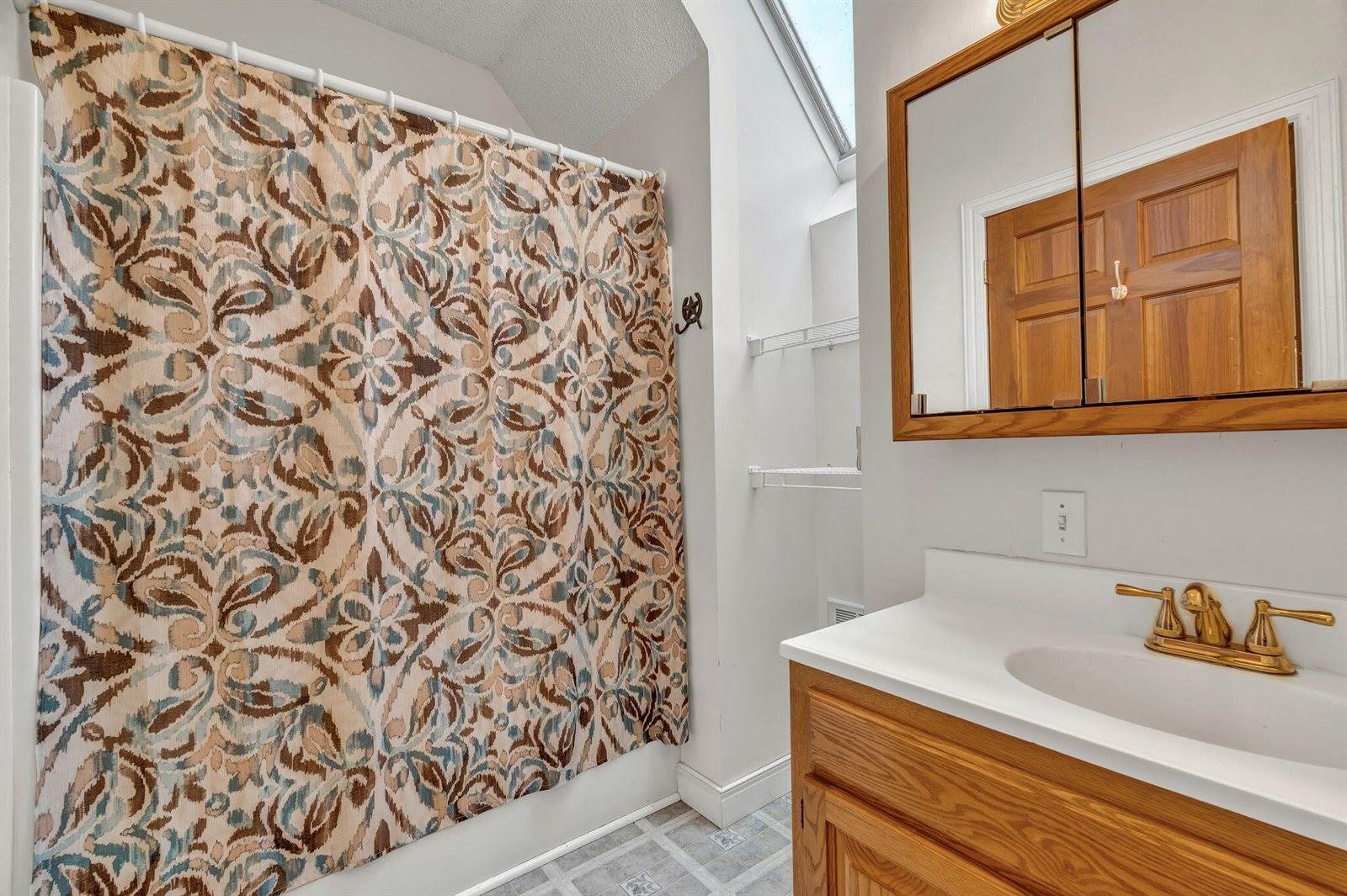 1 Raymond Nelson Lane, Levant, ME 04456