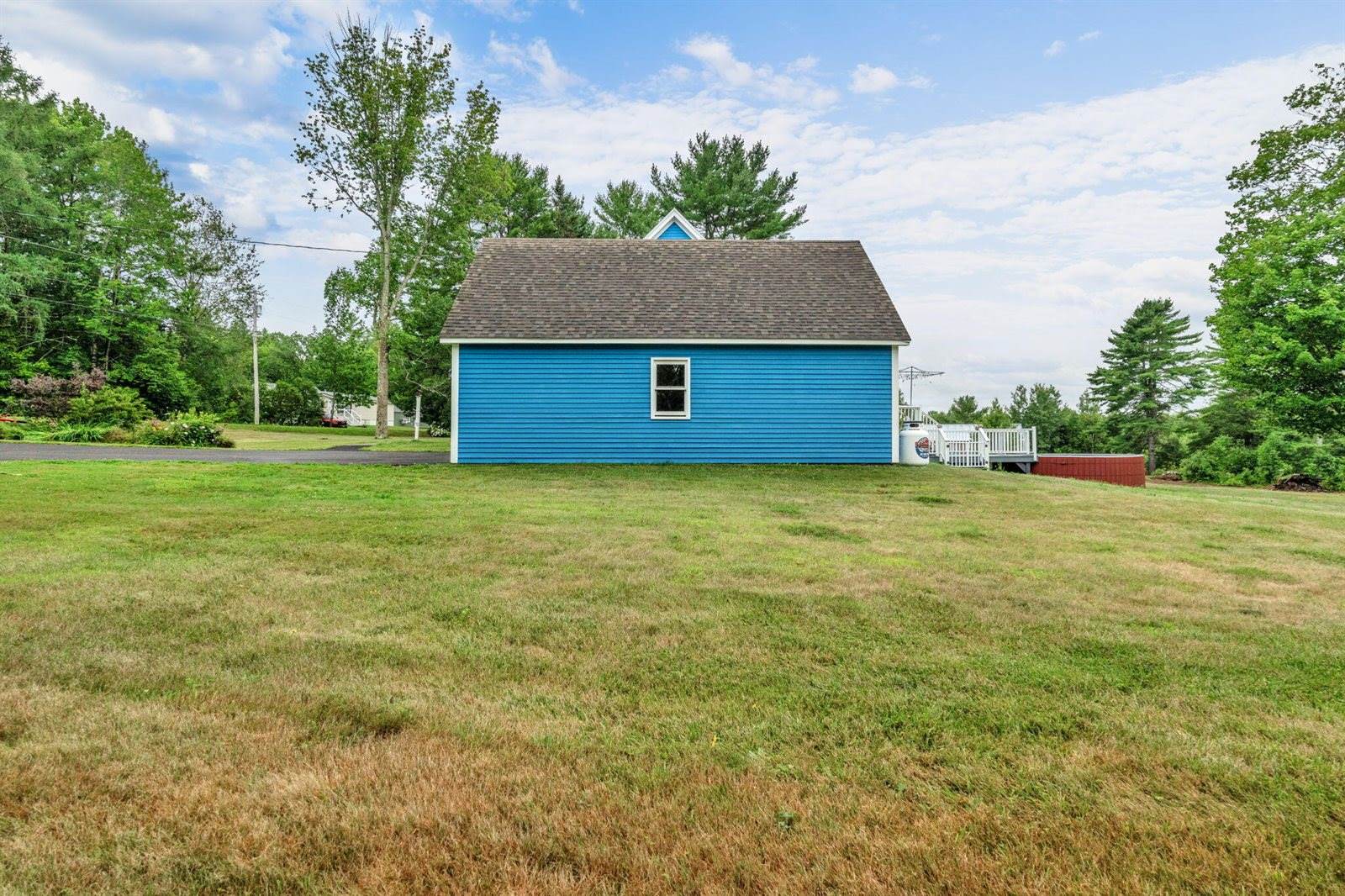 1 Raymond Nelson Lane, Levant, ME 04456