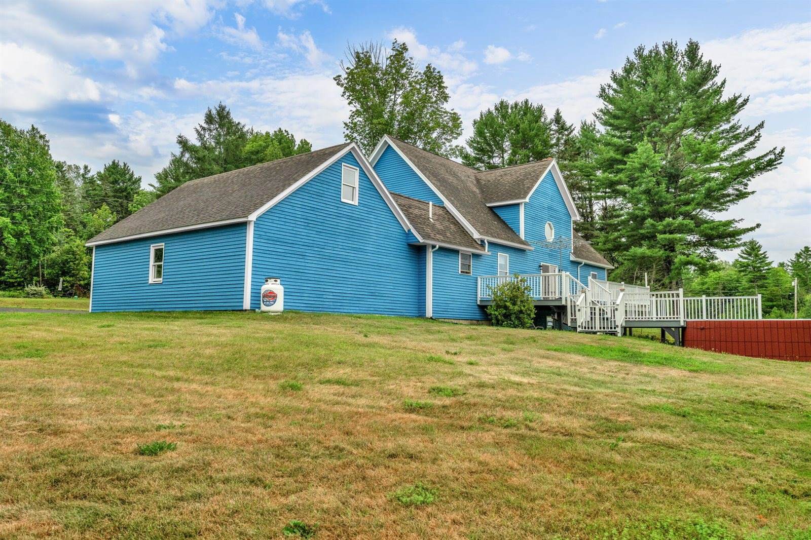 1 Raymond Nelson Lane, Levant, ME 04456