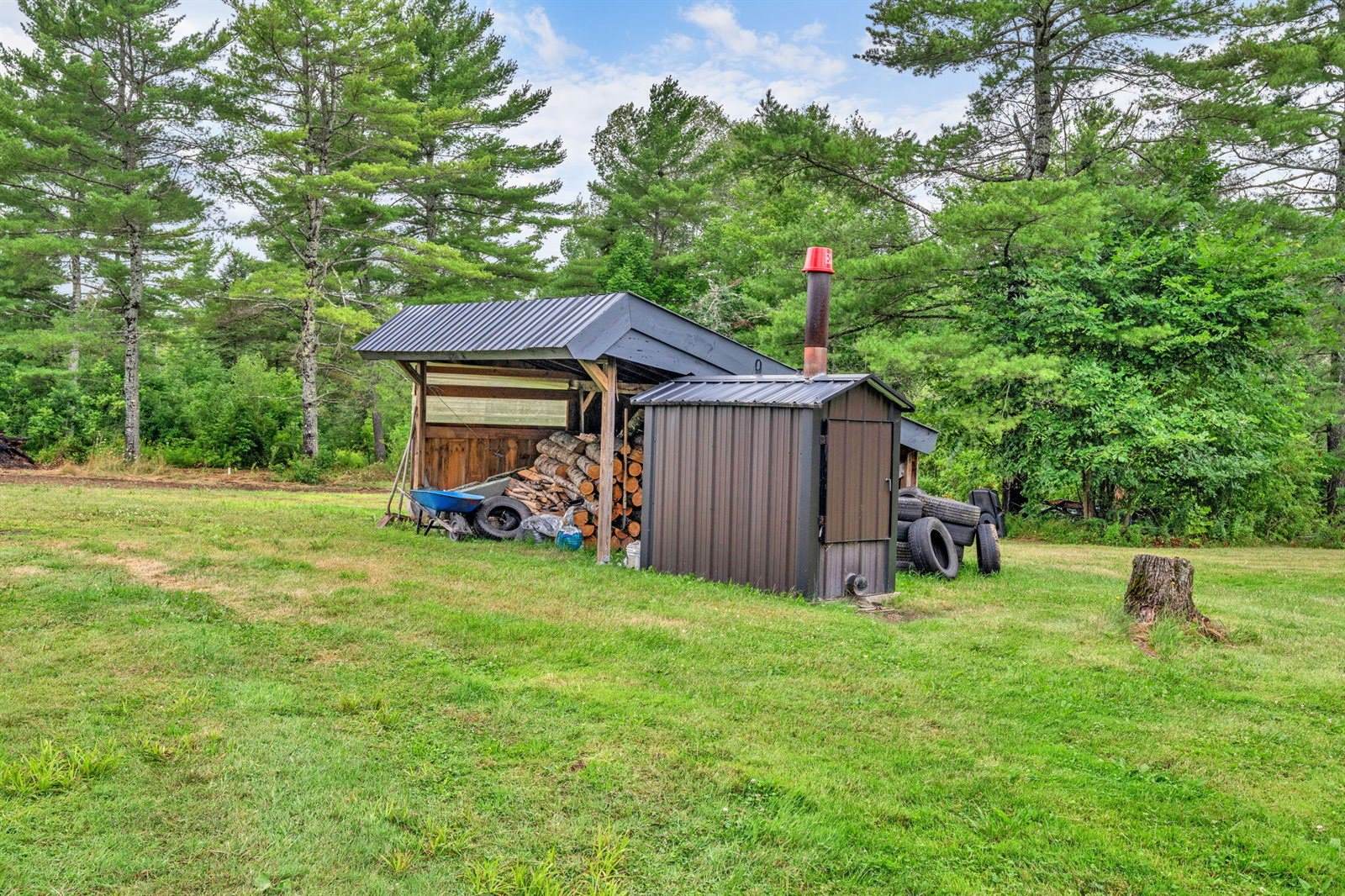 1 Raymond Nelson Lane, Levant, ME 04456