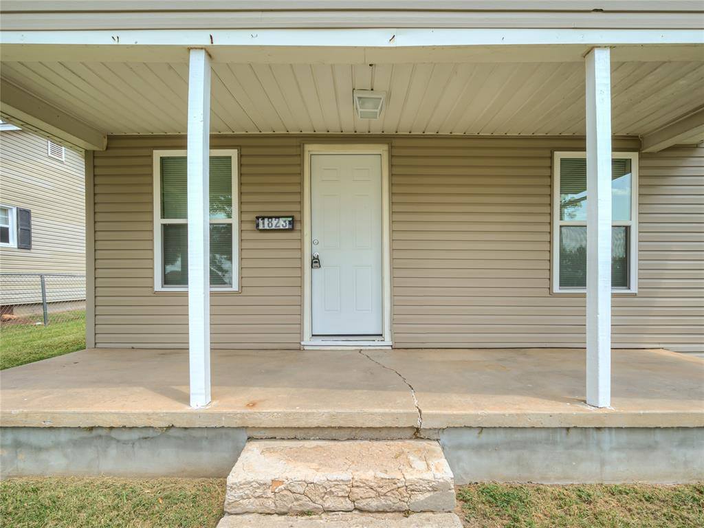 1823 North Louisa Avenue, Shawnee, OK 74804