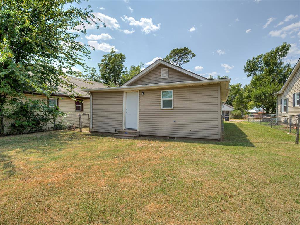 1823 North Louisa Avenue, Shawnee, OK 74804