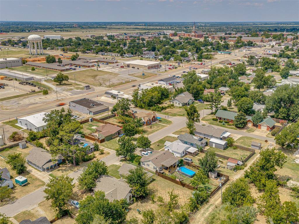 1823 North Louisa Avenue, Shawnee, OK 74804