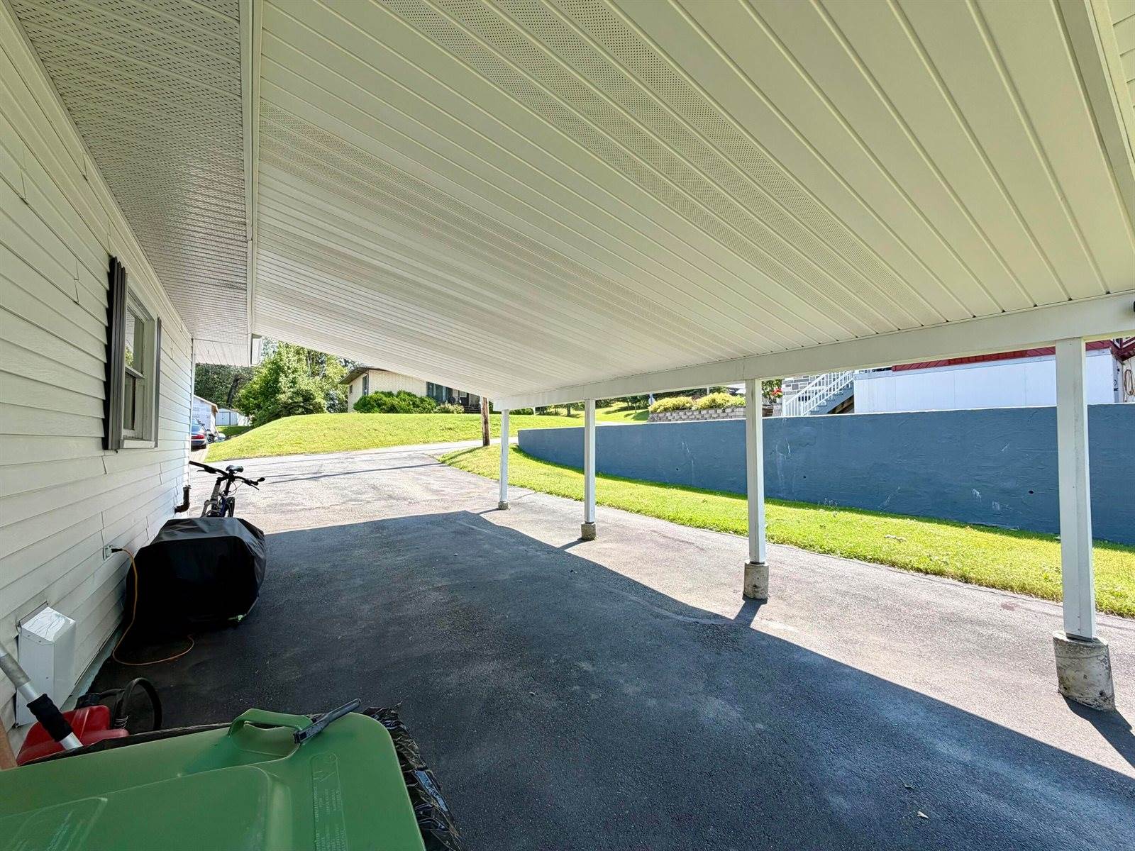 193 7th Avenue, Madawaska, ME 04756