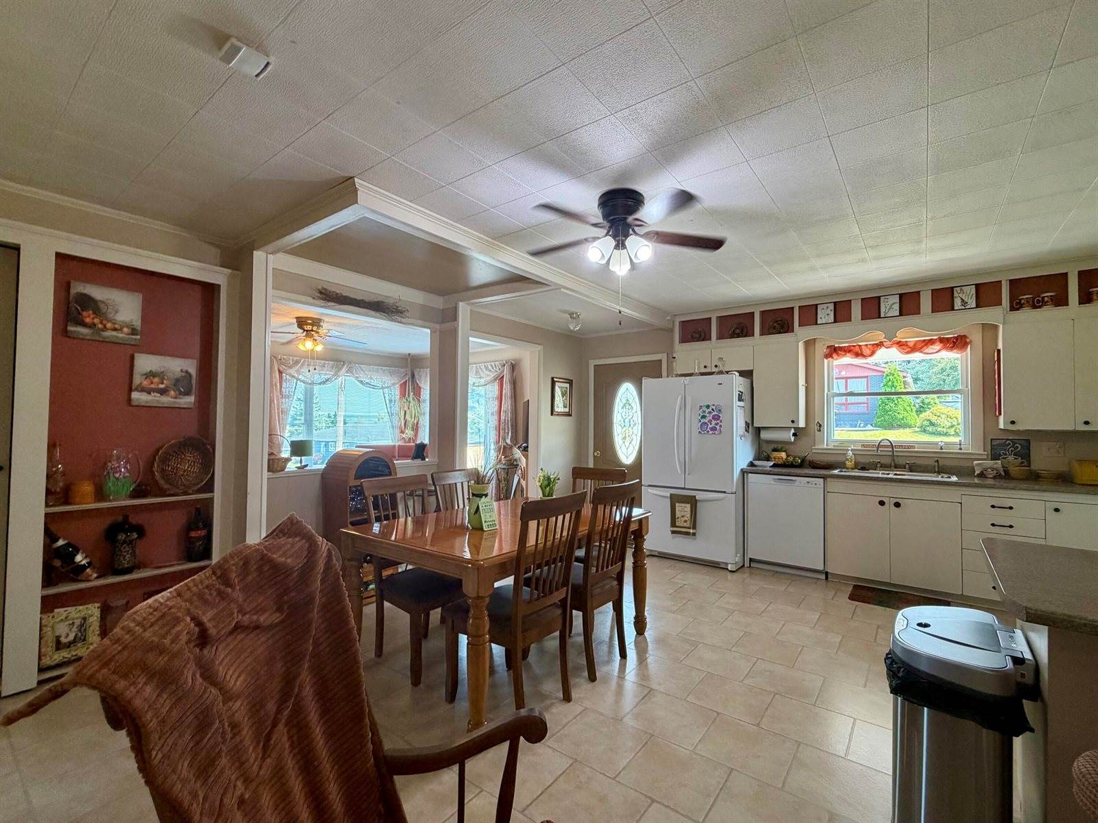 193 7th Avenue, Madawaska, ME 04756