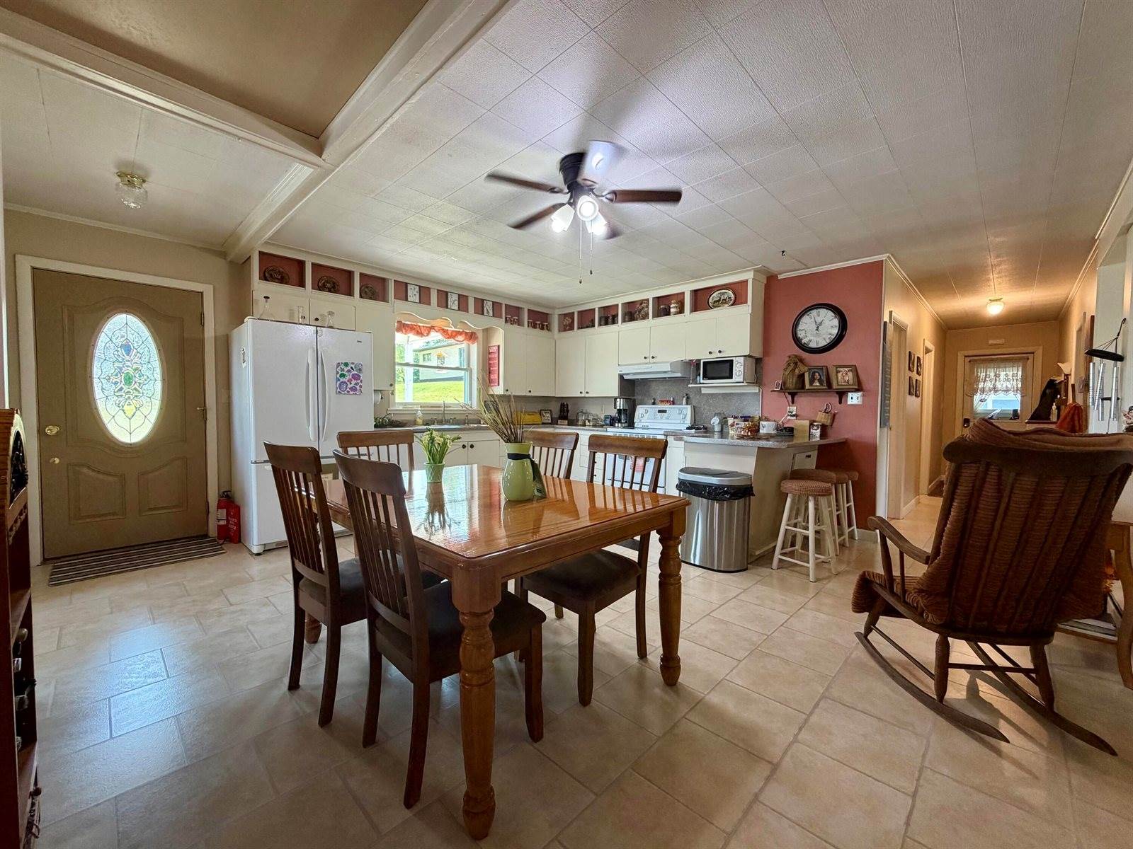 193 7th Avenue, Madawaska, ME 04756