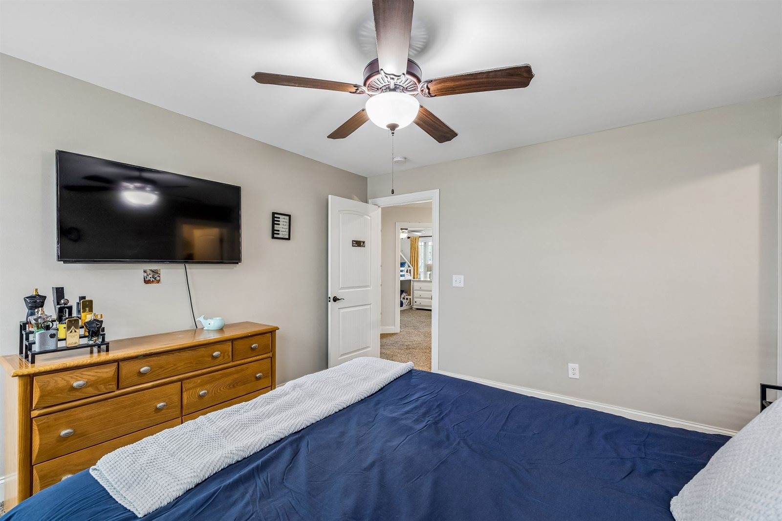 1404 Stewart Creek Rd, Murfreesboro, TN 37129