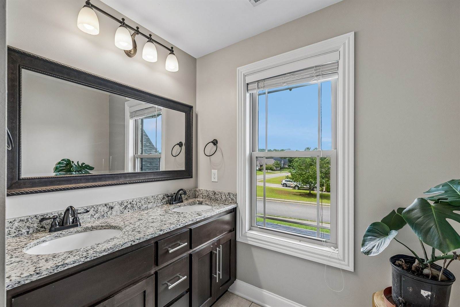 1404 Stewart Creek Rd, Murfreesboro, TN 37129