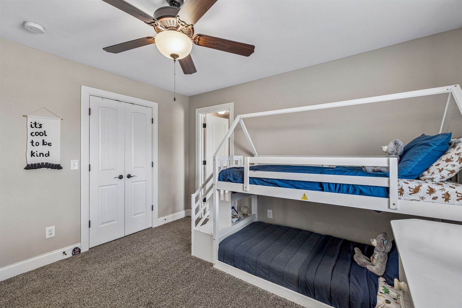 1404 Stewart Creek Rd, Murfreesboro, TN 37129