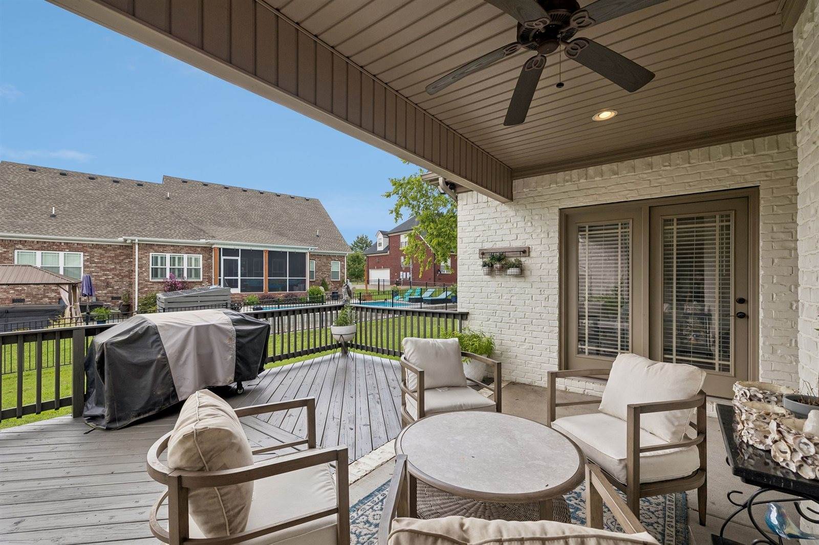 1404 Stewart Creek Rd, Murfreesboro, TN 37129
