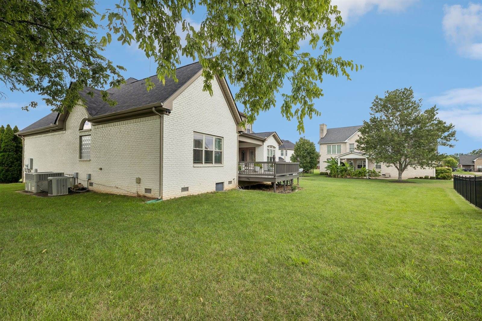 1404 Stewart Creek Rd, Murfreesboro, TN 37129