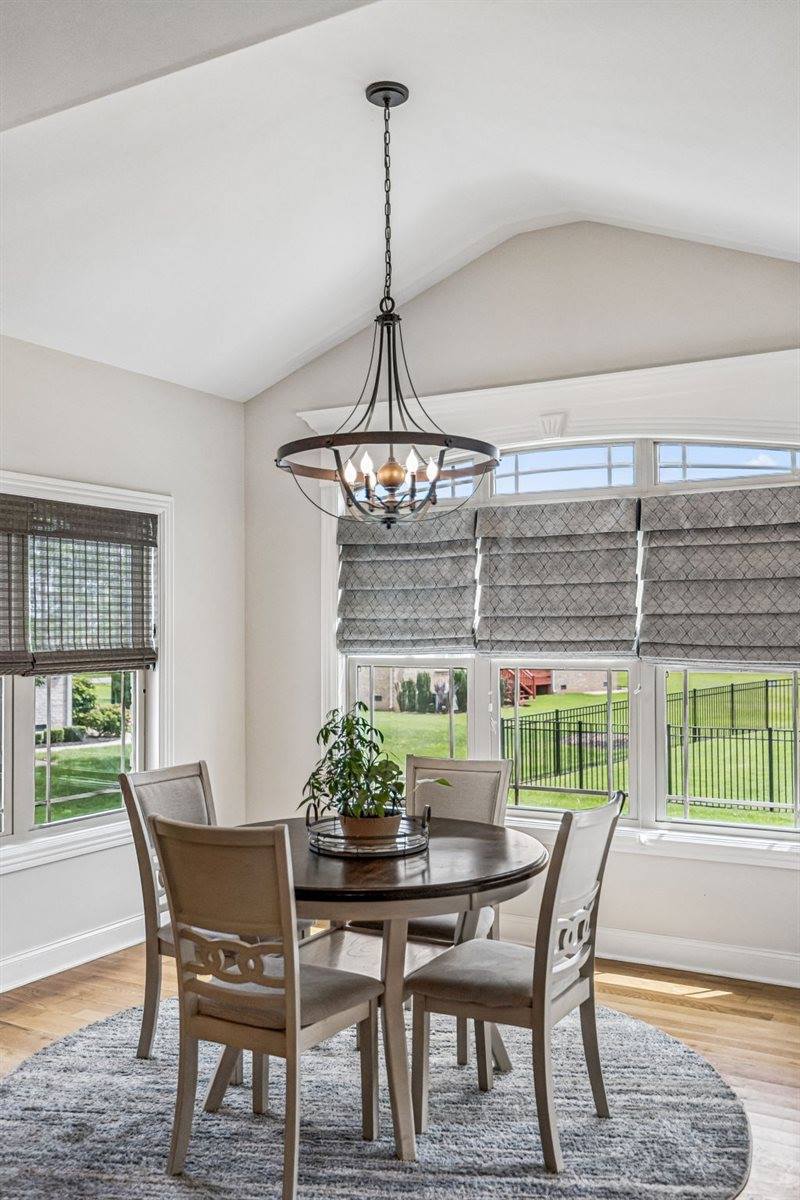 1404 Stewart Creek Rd, Murfreesboro, TN 37129