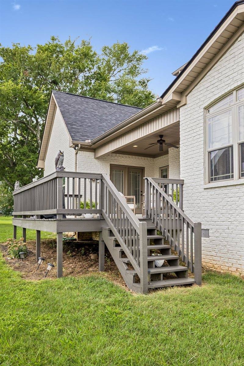 1404 Stewart Creek Rd, Murfreesboro, TN 37129