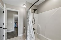 1404 Stewart Creek Rd, Murfreesboro, TN 37129