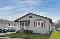 16 Pine Tree Lane, Manalapan, NJ 07746