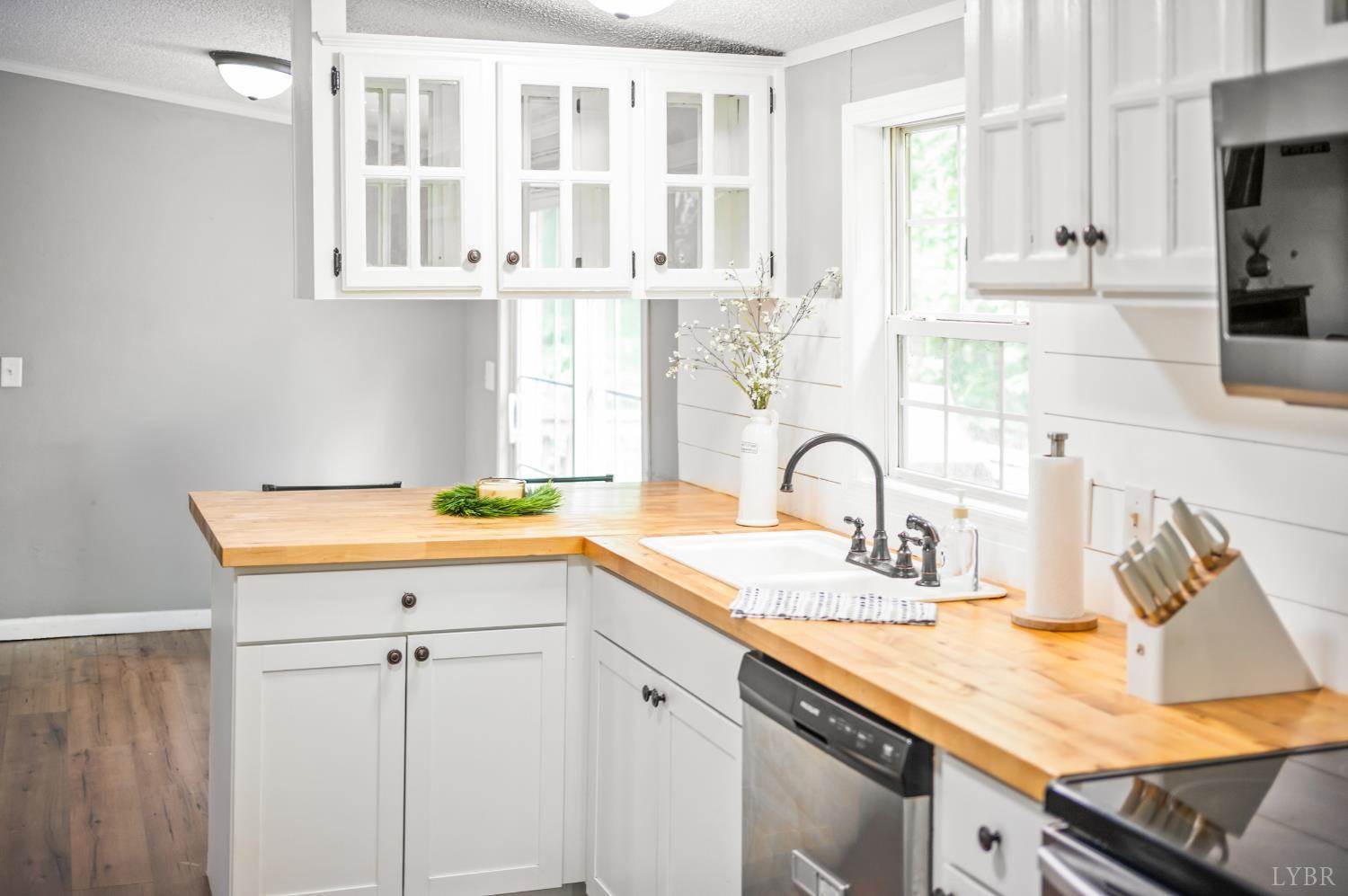 1097 Winn Drive, Moneta, VA 24121